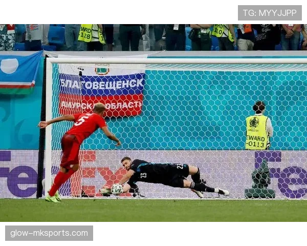 门将持球规则拆解：哪些情况允许手控球不算犯规？